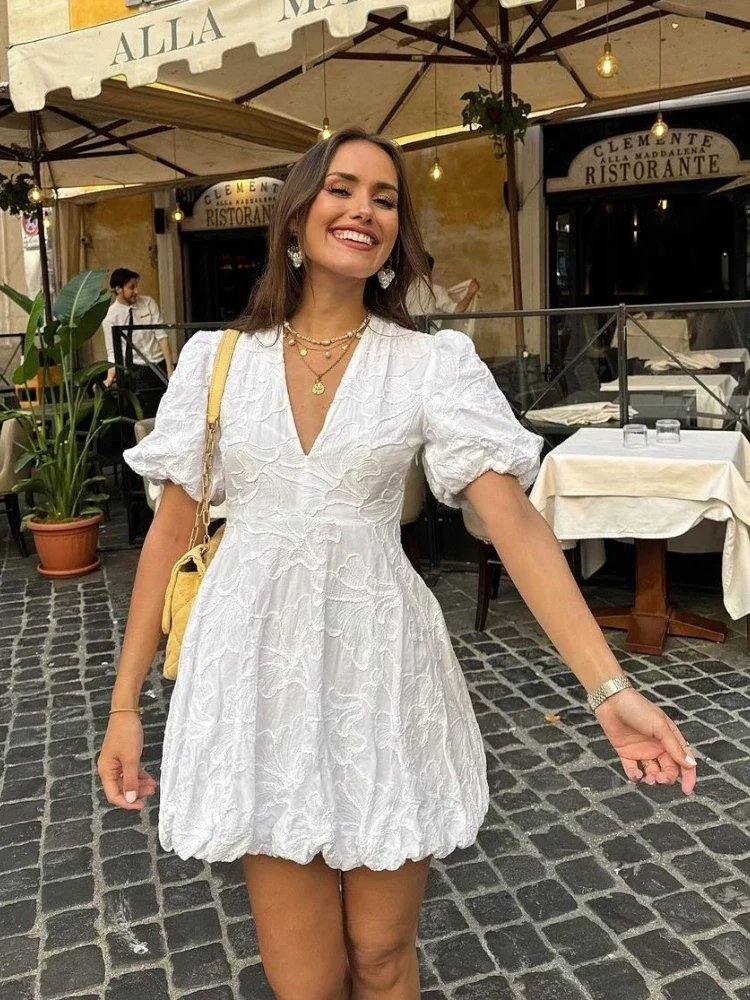 Melanie – Elegantes Sommerkleid mit bestickten Rüschen für Damen