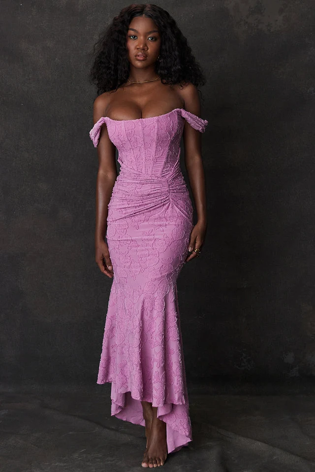 Petra – Elegantes Abendkleid mit Spitzenakzenten für Damen