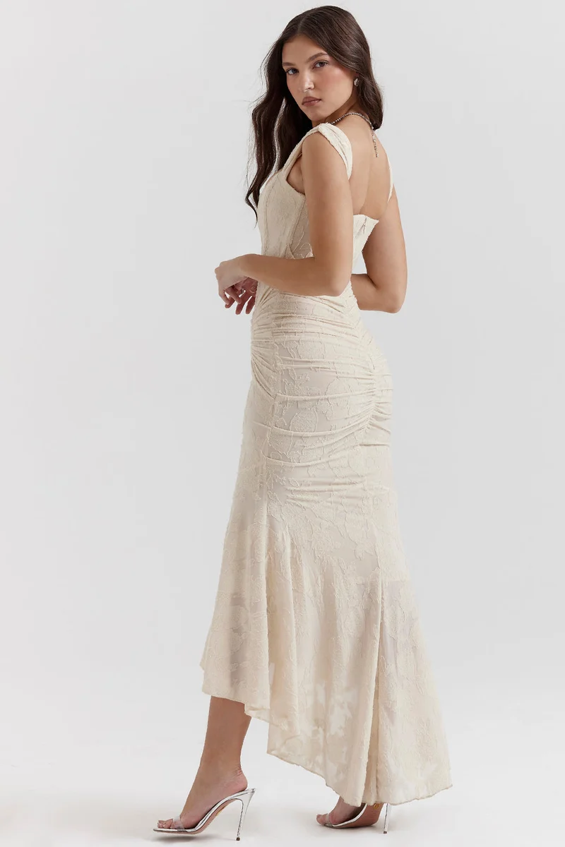 Petra – Elegantes Abendkleid mit Spitzenakzenten für Damen