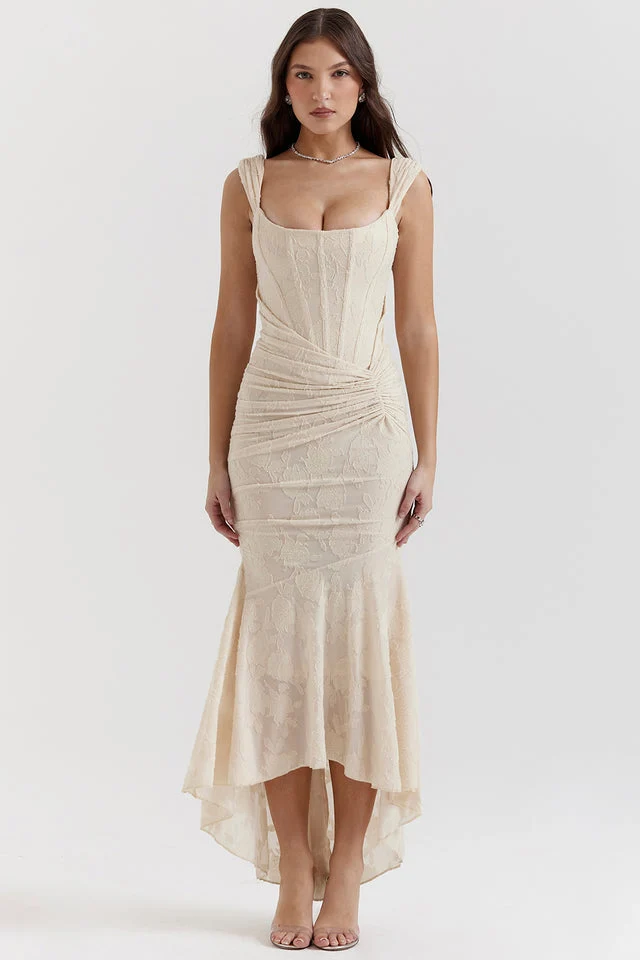 Petra – Elegantes Abendkleid mit Spitzenakzenten für Damen