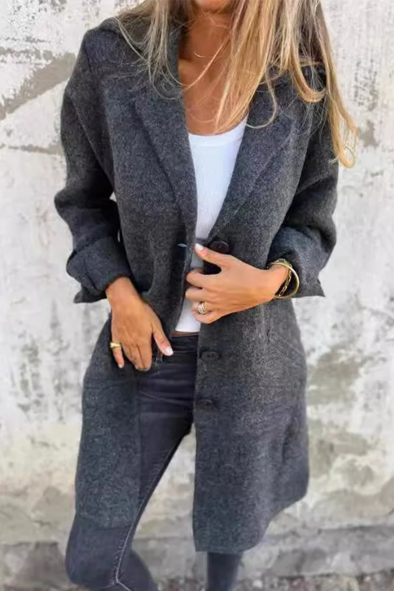 Naomi | Eleganter langer Mantel mit Knöpfen