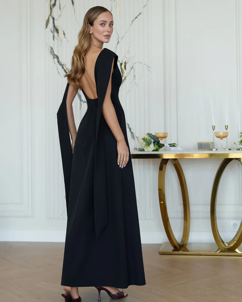 Carina – Drapiertes Maxikleid
