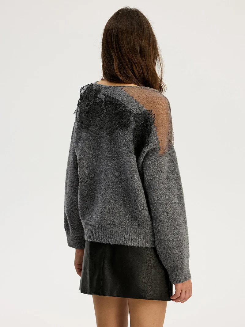 Erika – Pullover aus floraler Spitze, halbtransparent, mit Rundhalsausschnitt