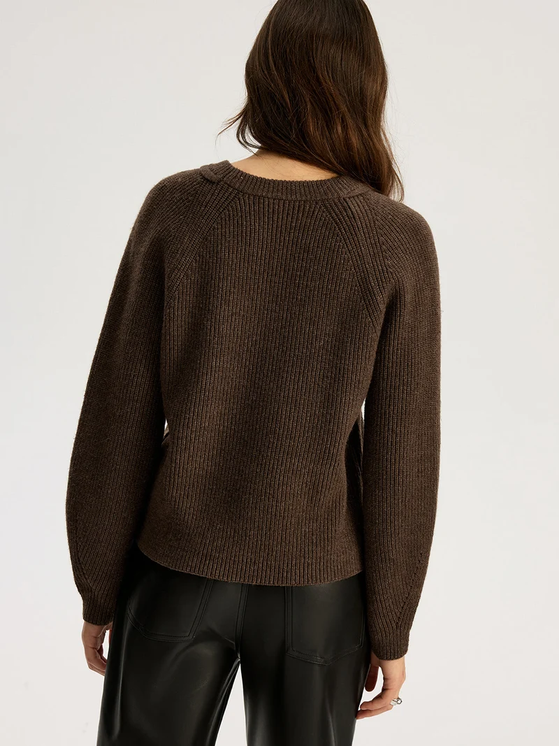 Deborah – Pullover aus geripptem Strick mit Ausschnitten