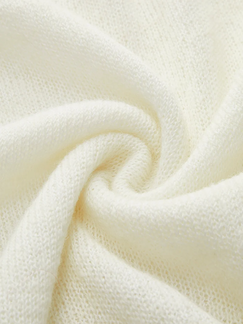 Denise – Eng anliegendes Strickoberteil mit drapierten Ausschnitten