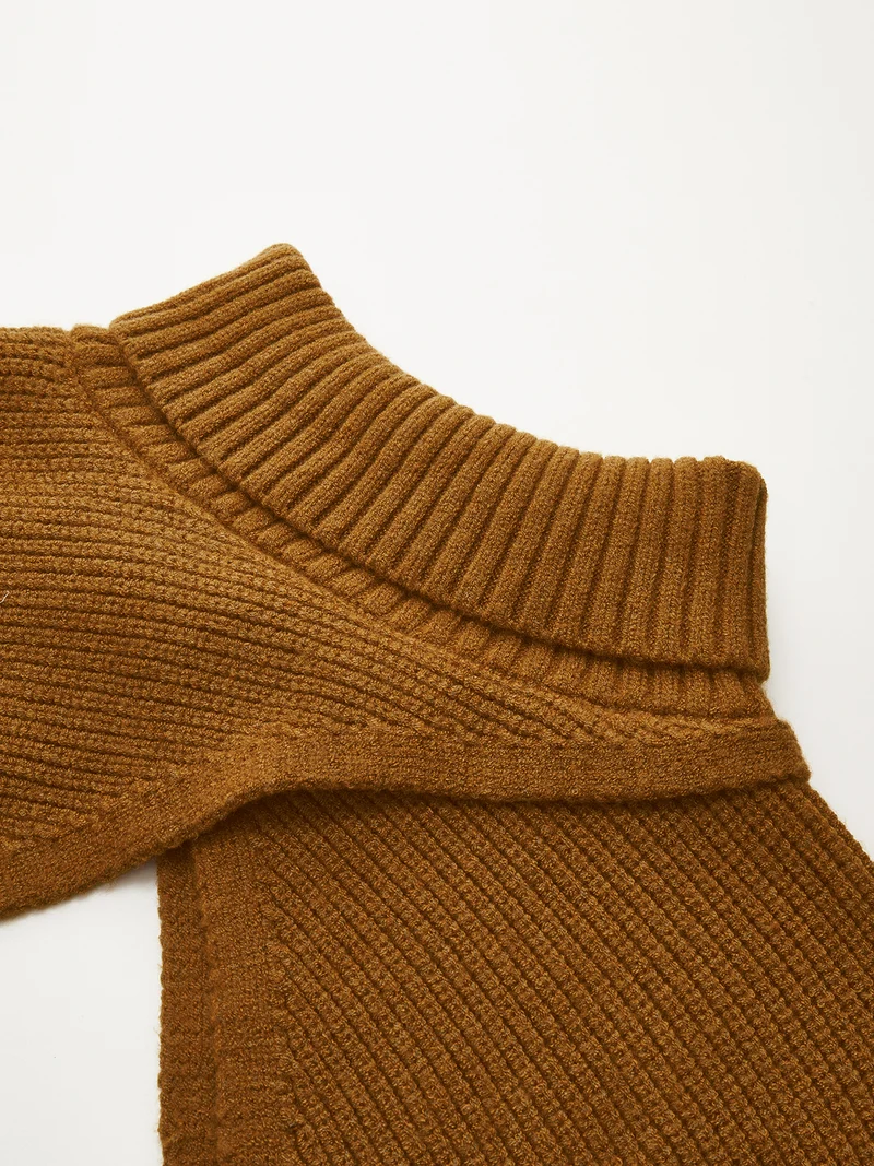 Dagmar – Zweiteiliges Set aus Rollkragen-Überwurf und Cami-Top aus Strick