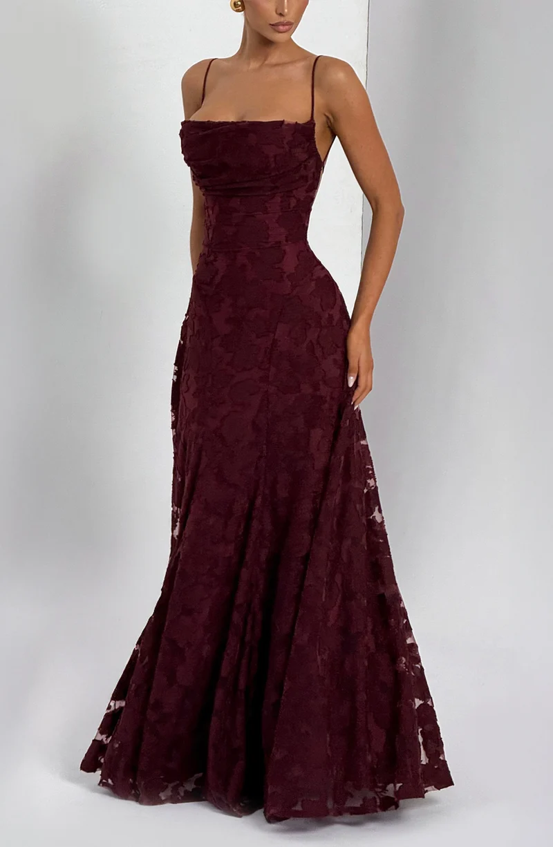 Lina – Maxikleid Cherry Lacquer