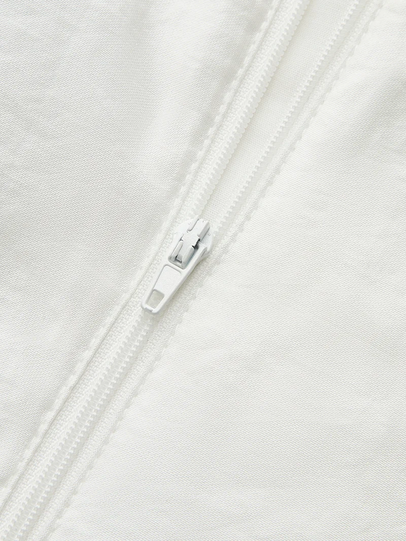 Doreen – Bluse mit hohem Kragen und Puffärmeln