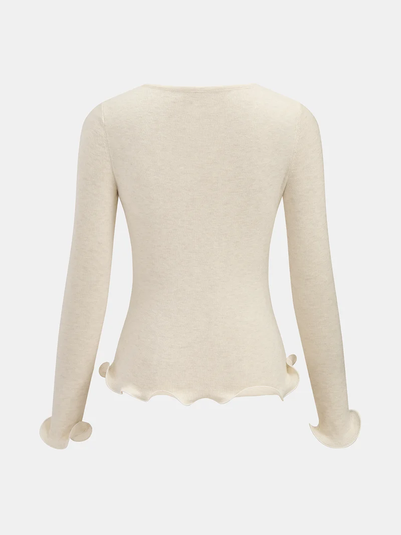 Jessica – Strickoberteil mit 3D-Blumenmuster und gerüschtem Saum