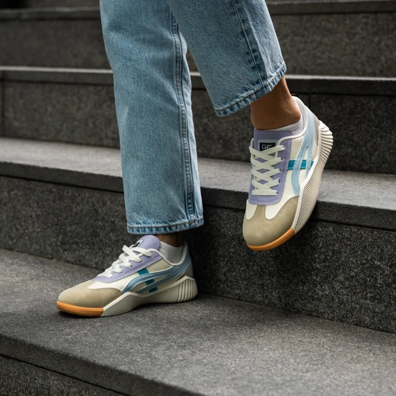 Damen Schnürung Streifen Detail Freizeit Sneaker
