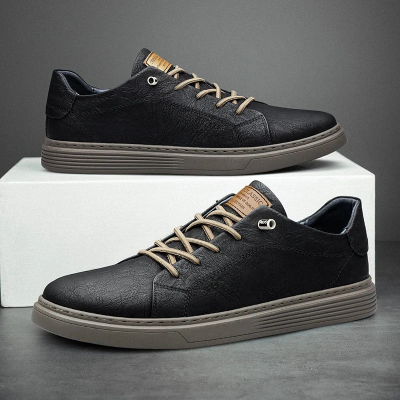 Herren Low-Top Sneakers mit flacher Sohle und Schnürsenkel