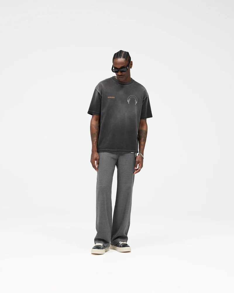 Represent Banner T-Shirt - Stained Black