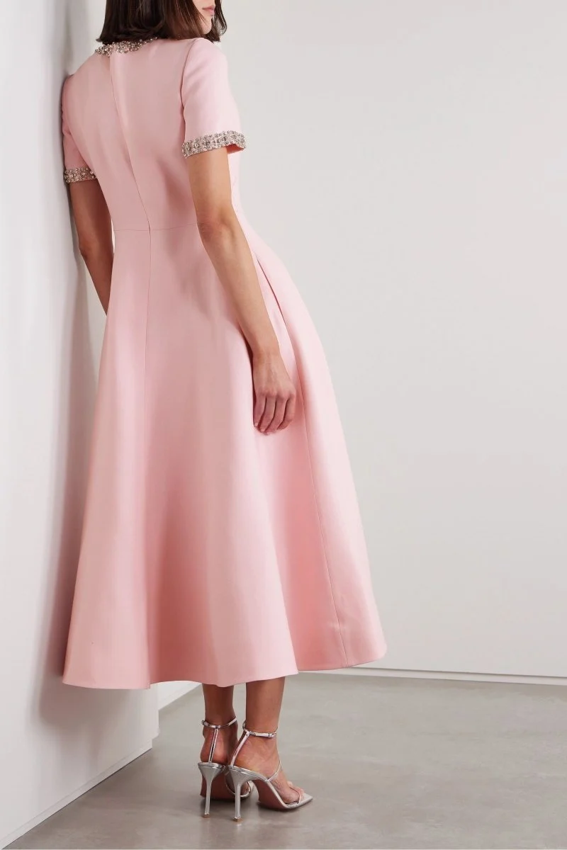 Aria™ - Midi-Kleid mit Schleifendetail und Kristallen