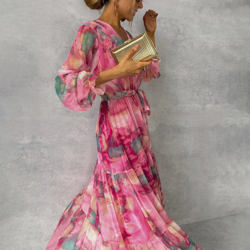 Wickelkleid mit floralem Muster