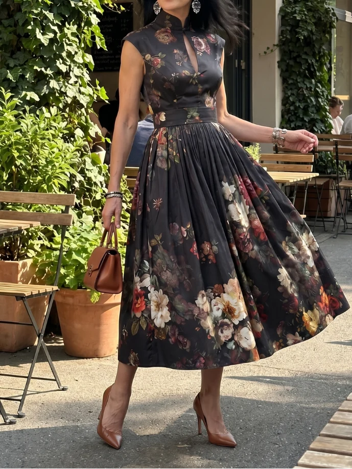 Greta - Midikleid mit Stehkragen und Tropfenausschnitt