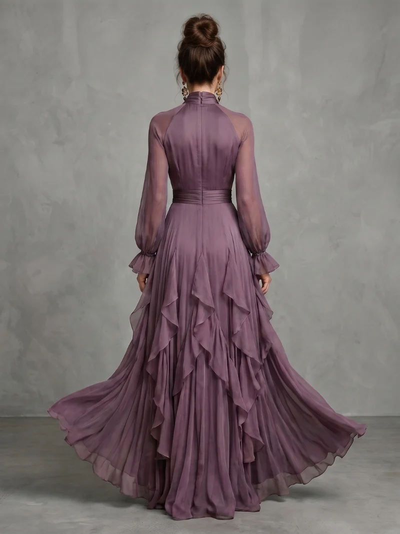 Demetria - Maxikleid mit Knotenausschnitt und Volants