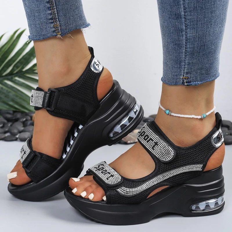 Jerna™ – Sandalen mit Keilabsatz