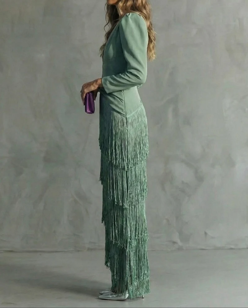 Ciara™ – Elegantes Kleid mit Fransenärmeln