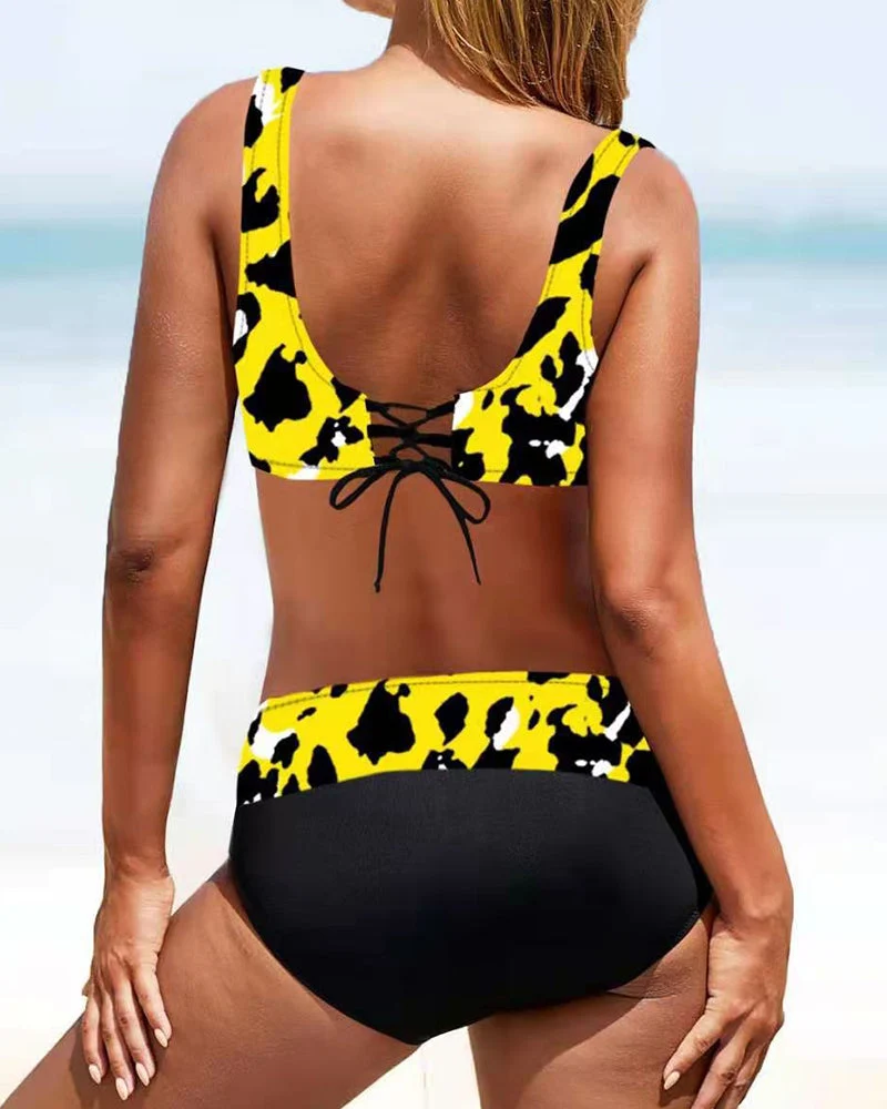 Eva – Buntes und Fröhliches Bikini