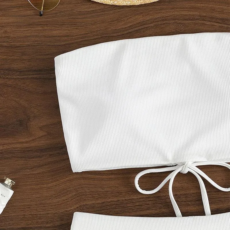 Damen Bandeau-Bikini mit verstellbarem Höschen und raffiniertem Design Drune