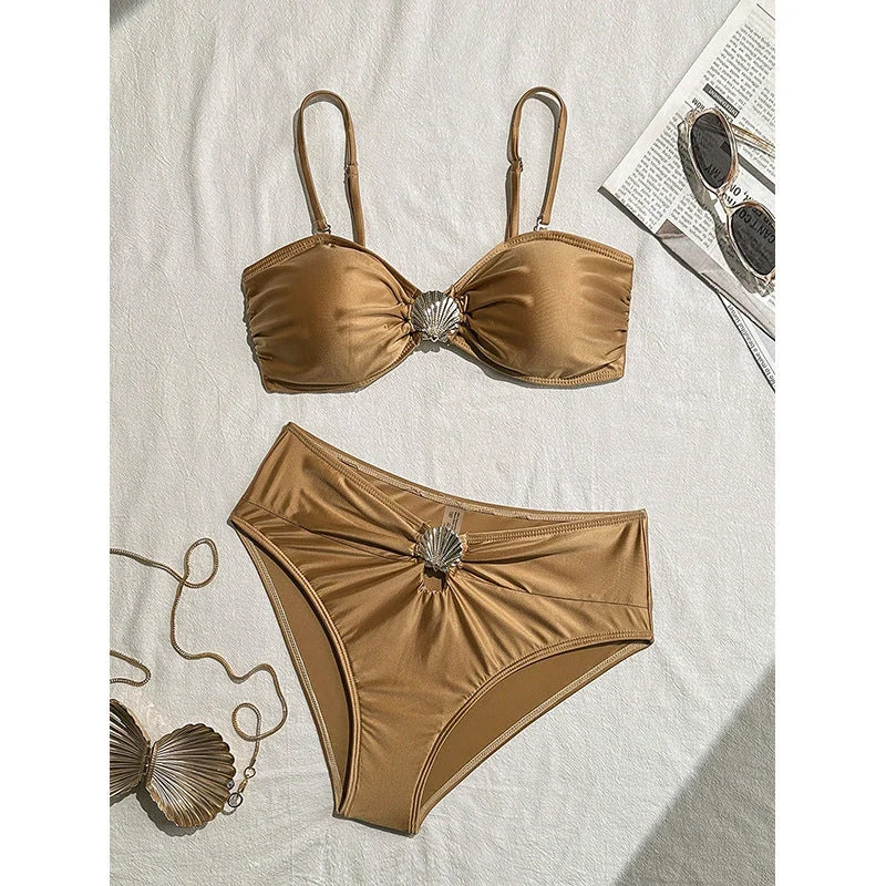 Damen Bandeau-Bikini mit elegantem Muschel-Detail und hohem Beinausschnitt Drune
