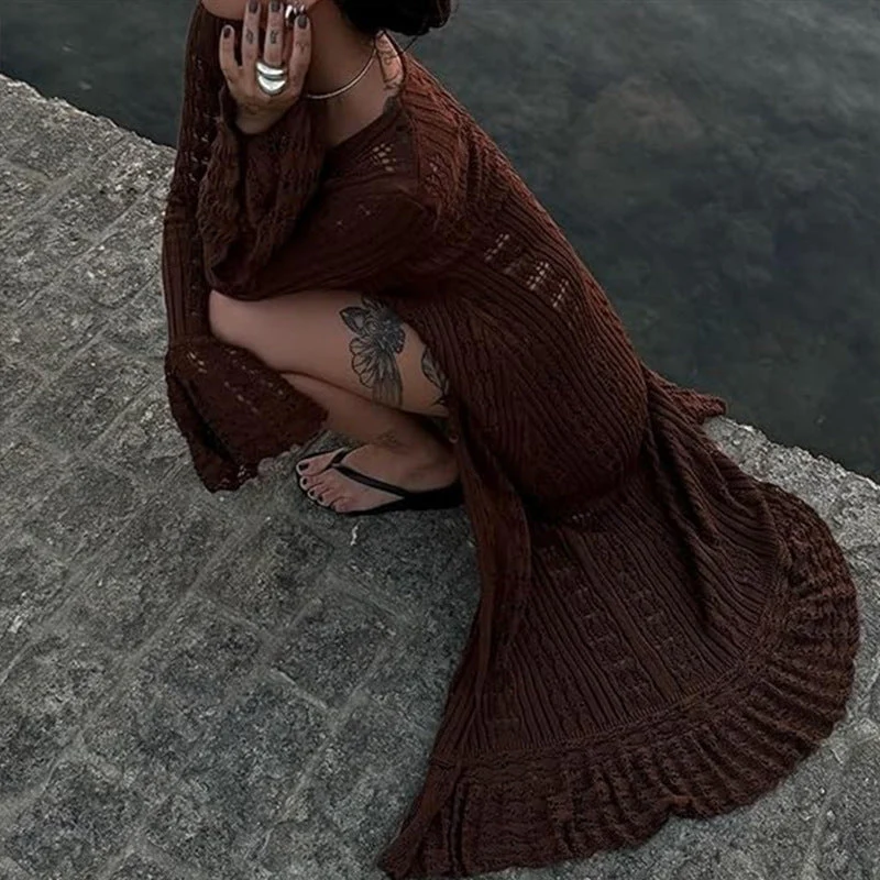 Damen Strickmaxikleid mit nostalgischem Lochmuster und elegantem V-Ausschnitt Drune