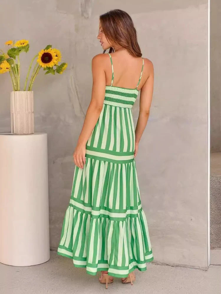 Marisol | Gestreiftes Maxikleid mit Trägern und Taschen