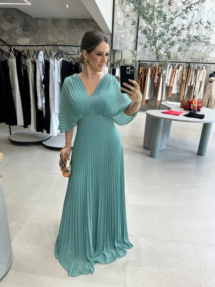 Paya | Elegantes Midikleid mit V‑Ausschnitt