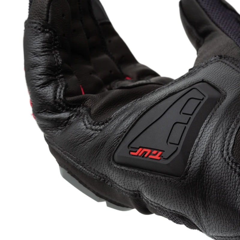 G-FOUR