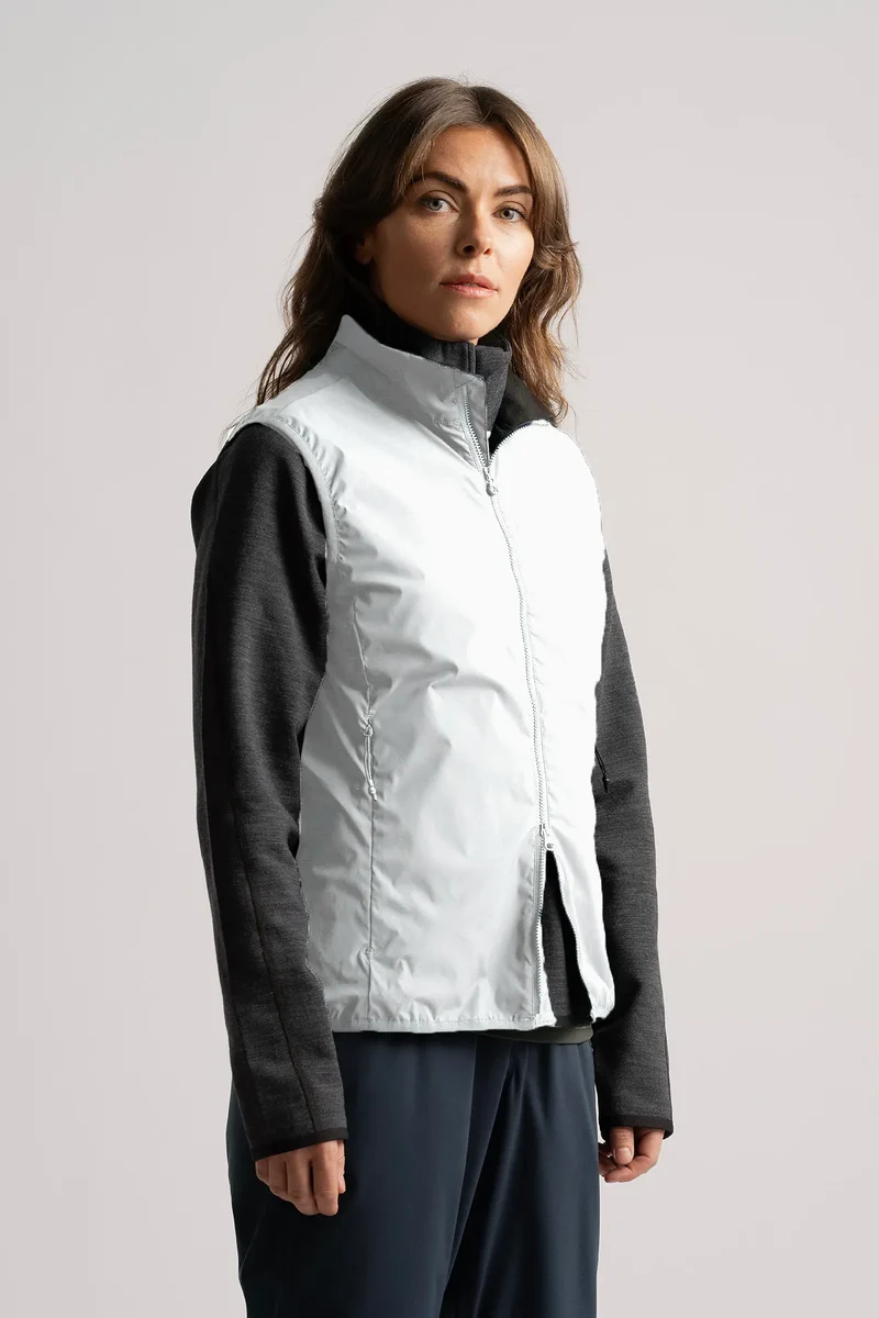 W MERION WIND VEST PALE GREY