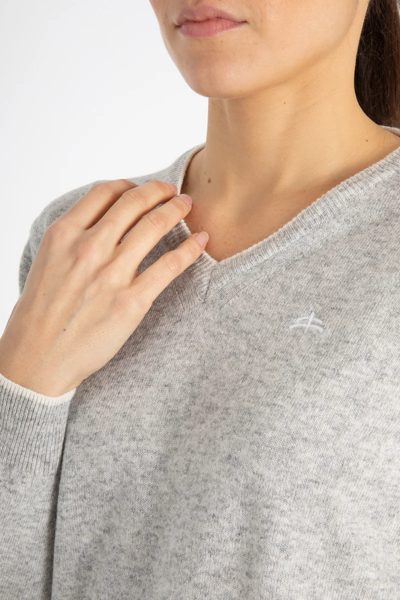 Soft cashmere sweater mod. DIANA with V neck colours Blue/Grey