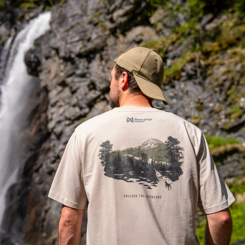 Unleash the adventure t-shirt men's
