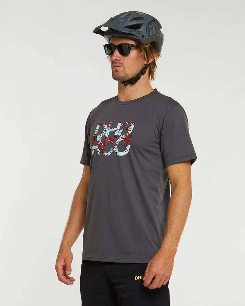 Mens Tech Tee | Carbon Paradise