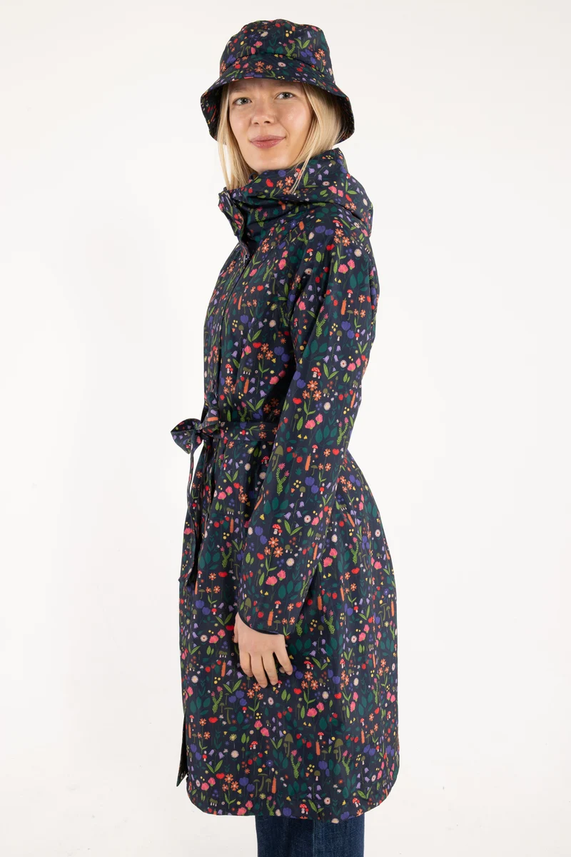 Danefæ Danelisabeth regentrenchcoat dames – Dark Navy Botanical