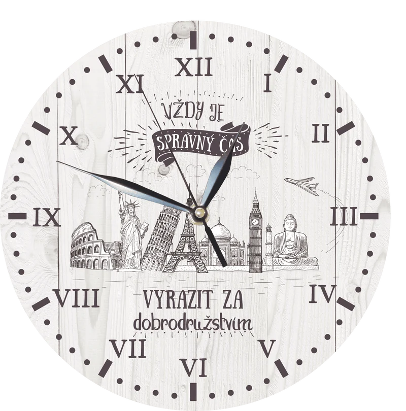 Dřevěné hodiny na zeď pro cestovatele