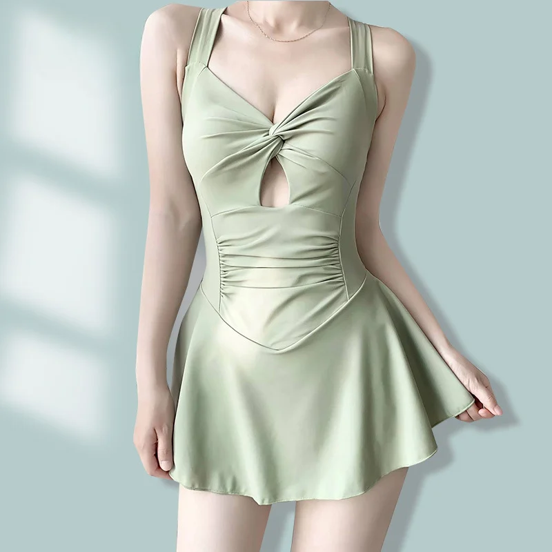 Mira | Dein figurformender Badeanzug im Kleid-Look