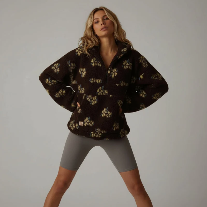 Bunter Oversize Teddy Pullover für Damen mit kurzem Reißverschluss und Stehkragen