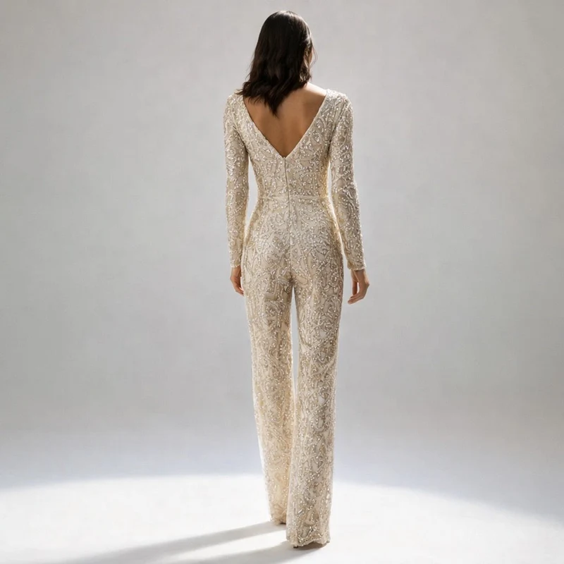 Jumpsuit für Damen mit tiefem V-Ausschnitt und Pailletten