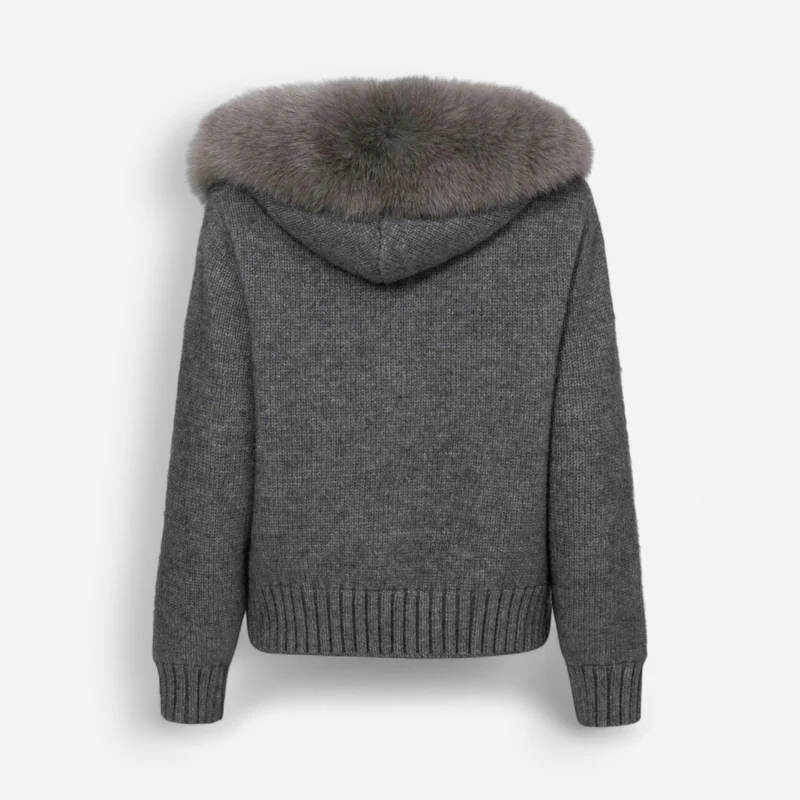 Strickjacke für Damen mit flauschiger Kapuze - kurz