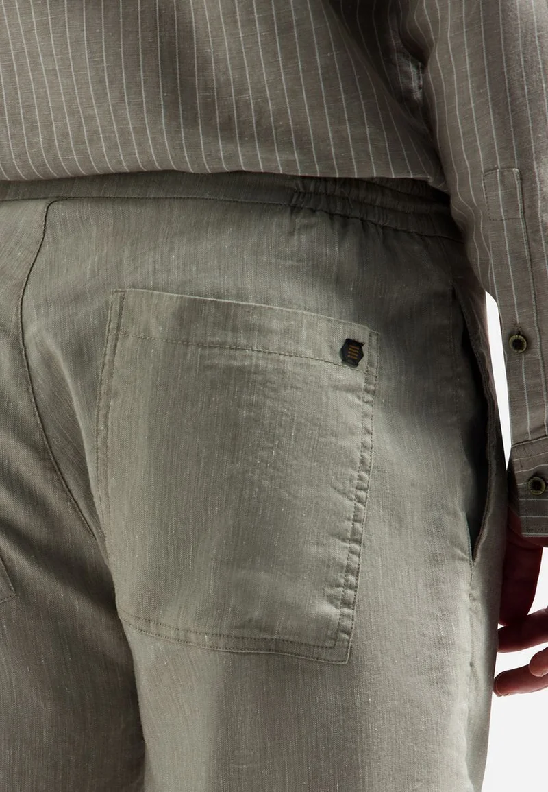Short Chino With Linen