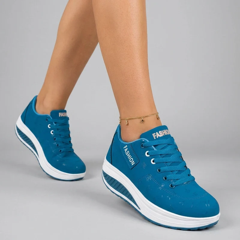 Sneaker für Damen in bequemer Weite mit gepolsterter Innensohle