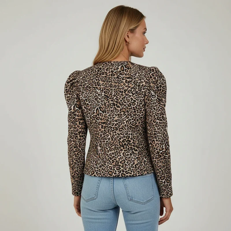 Sommerjacke für Damen mit eleganten Puffärmeln und ohne Kragen