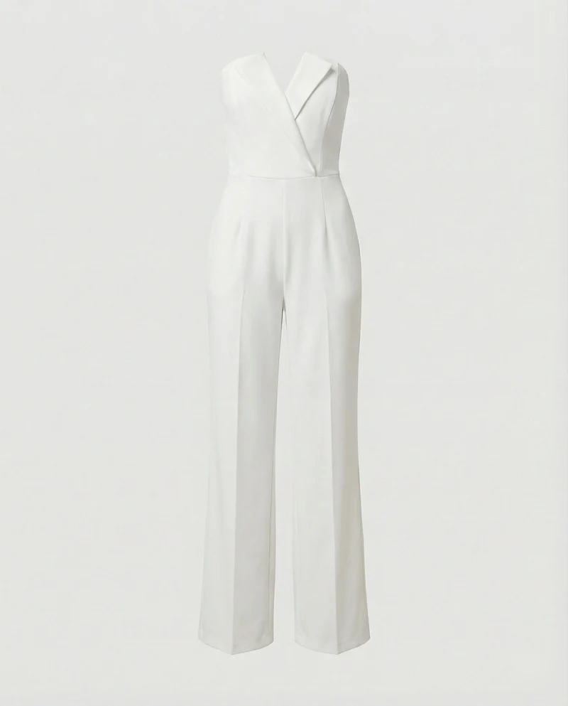 Eleganter Damen Jumpsuit trägerlos mit weitem Bein und strukturiertem Dekolleté