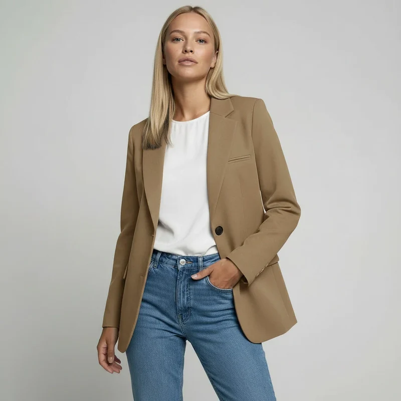 Langer Blazer für Damen mit zwei Knöpfen und Klappentaschen in einfarbigem Design