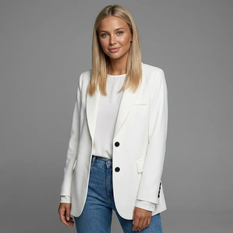 Langer Blazer für Damen mit zwei Knöpfen und Klappentaschen in einfarbigem Design