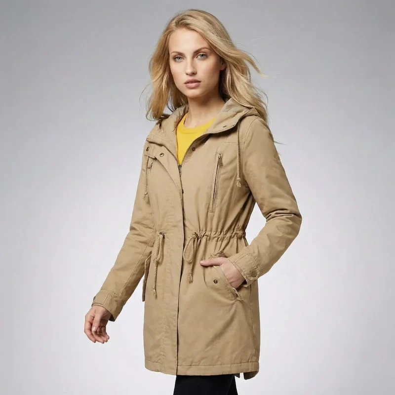Leichte Damen Jacke für den Frühling mit Kapuze