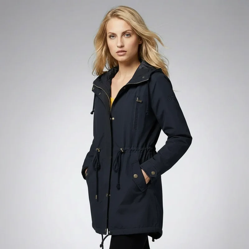 Leichte Damen Jacke für den Frühling mit Kapuze