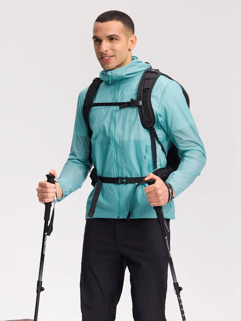 Men's Packable UPF 50+ Ventilated Windbreaker