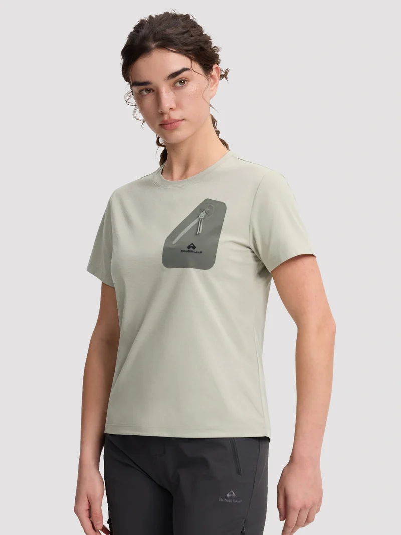 Women's Moisture-wicking Short Sleeve Tee