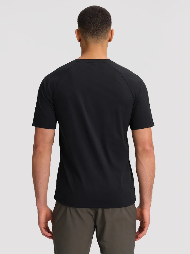 Men's Moisture-wicking Short Sleeve Tee